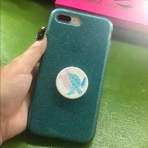 I-phone 8 Plus protective case w popsocket !